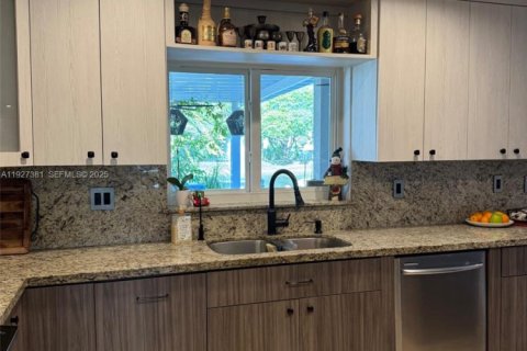 Снять в аренду виллу или дом в Дорал, Флорида 4 спальни, 271.55м2, № 1987718 - фото 29