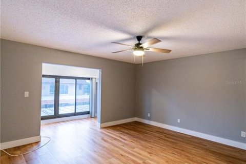 Condo in Largo, Florida, 2 bedrooms  № 1797763 - photo 27