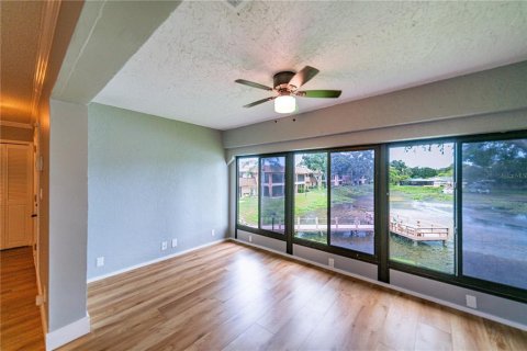 Condo in Largo, Florida, 2 bedrooms  № 1797763 - photo 8
