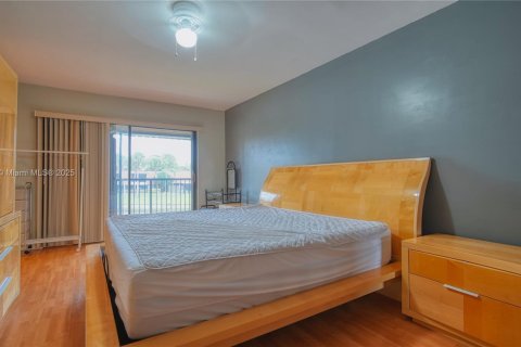 Townhouse in Davie, Florida 3 bedrooms, 228.26 sq.m. № 1809771 - photo 21