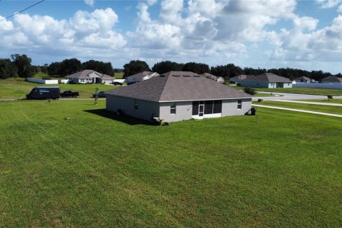 Villa ou maison à vendre à Bartow, Floride: 4 chambres, 223.62 m2 № 2433690 - photo 5