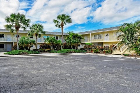 Copropriété à louer à Venice, Floride: 3 chambres, 101.08 m2 № 1637890 - photo 1