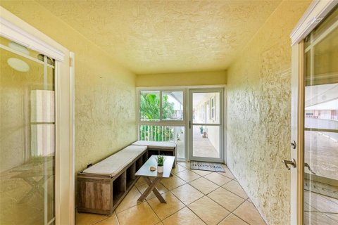 Copropriété à louer à Venice, Floride: 3 chambres, 101.08 m2 № 1637890 - photo 2
