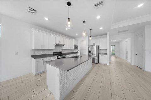 Villa ou maison à vendre à Punta Gorda, Floride: 3 chambres, 193.61 m2 № 2339328 - photo 12