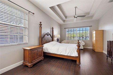 House in Plantation, Florida 5 bedrooms, 265.51 sq.m. № 1828317 - photo 6