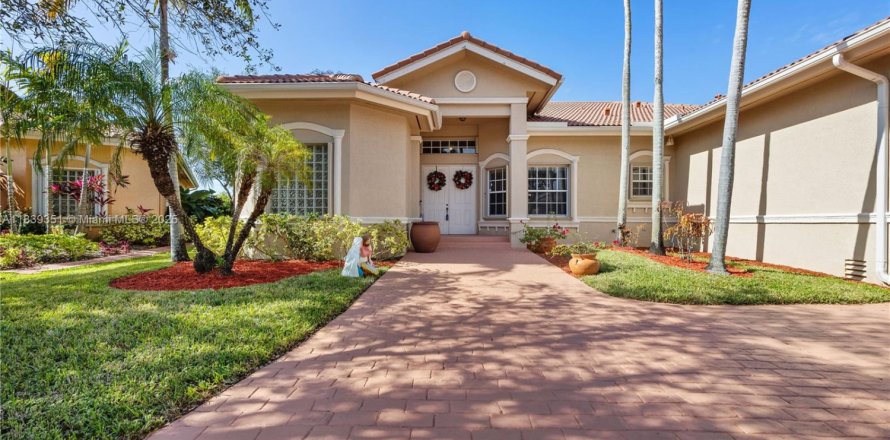 House in Plantation, Florida 5 bedrooms, 265.51 sq.m. № 1828317