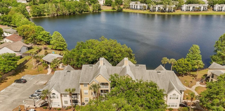 Condo in Orlando, Florida, 2 bedrooms № 1849244