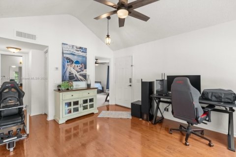 Condo in Orlando, Florida, 2 bedrooms  № 1849244 - photo 16