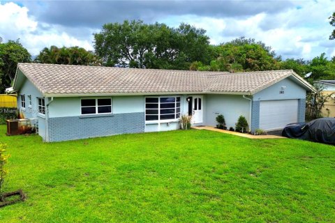 House in Plantation, Florida 3 bedrooms, 130.99 sq.m. № 1830194 - photo 13
