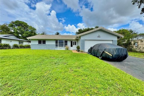 House in Plantation, Florida 3 bedrooms, 130.99 sq.m. № 1830194 - photo 27