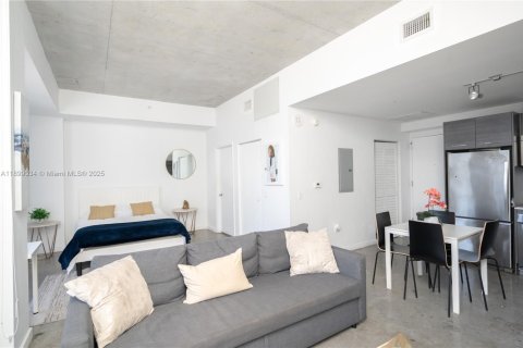 Copropriété à louer à Miami, Floride: 49.52 m2 № 1951324 - photo 5