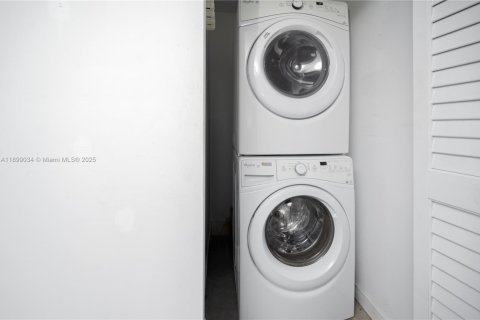 Copropriété à louer à Miami, Floride: 49.52 m2 № 1951324 - photo 14