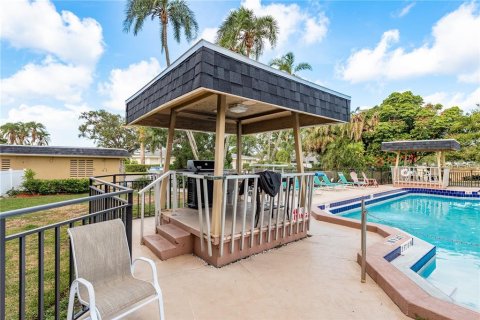 Condo in Seminole, Florida, 2 bedrooms  № 1847239 - photo 24