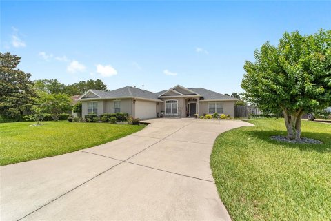 Villa ou maison à vendre à Ocala, Floride: 3 chambres, 184.13 m2 № 1793623 - photo 1