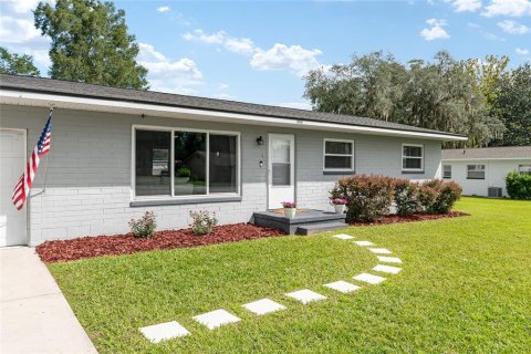 House in Ocala, Florida 3 bedrooms, 103.86 sq.m. № 1899502 - photo 18