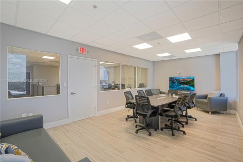 Immobilier commercial à vendre à North Miami, Floride № 2048091 - photo 10