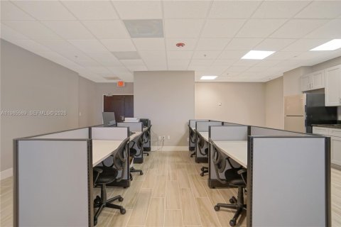Immobilier commercial à vendre à North Miami, Floride № 2048091 - photo 5