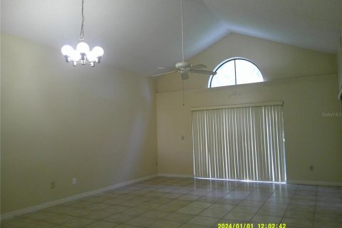 Villa ou maison à louer à Orlando, Floride: 3 chambres, 135.92 m2 № 2310823 - photo 10
