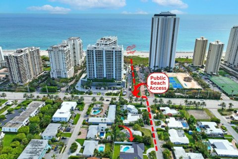 Villa ou maison à louer à Riviera Beach, Floride: 4 chambres, 260.13 m2 № 2178068 - photo 2