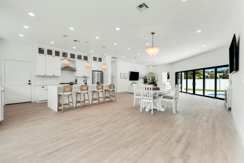 Villa ou maison à louer à Riviera Beach, Floride: 4 chambres, 260.13 m2 № 2178068 - photo 6