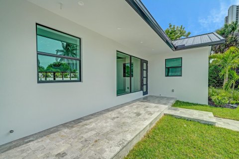 Villa ou maison à louer à Riviera Beach, Floride: 4 chambres, 260.13 m2 № 2178068 - photo 5