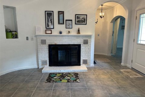 House in Homosassa, Florida 4 bedrooms, 227.24 sq.m. № 1750007 - photo 9