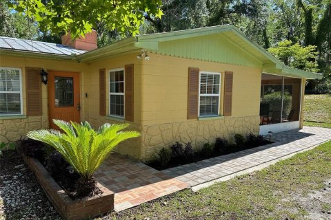 House in Homosassa, Florida 4 bedrooms, 227.24 sq.m. № 1750007 - photo 1