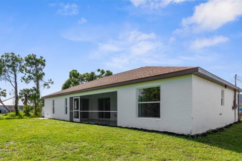 Villa ou maison à vendre à North Port, Floride: 3 chambres, 117.99 m2 № 1825094 - photo 28