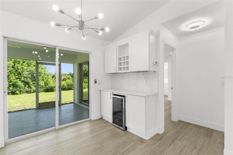 Villa ou maison à vendre à North Port, Floride: 3 chambres, 117.99 m2 № 1825094 - photo 11