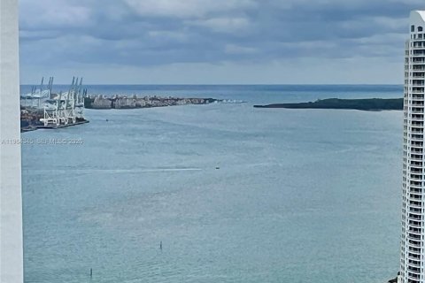 Copropriété à louer à Miami, Floride: 2 chambres, 93.46 m2 № 2026771 - photo 12