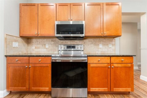 Купить виллу или дом в Аполло-Бич, Флорида 8 комнат, 241.82м2, № 2132746 - фото 20