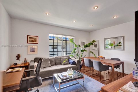 Купить кондоминиум в Майами-Бич, Флорида 1 спальня, 49.8м2, № 2014575 - фото 2