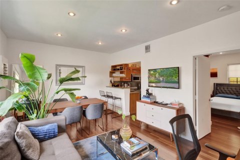 Купить кондоминиум в Майами-Бич, Флорида 1 спальня, 49.8м2, № 2014575 - фото 3