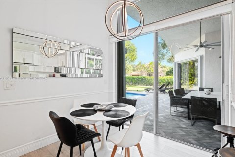 Casa en venta en Weston, Florida, 5 dormitorios, 242.2 m2 № 1875709 - foto 12