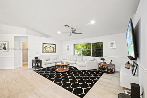 Casa en venta en Weston, Florida, 5 dormitorios, 242.2 m2 № 1875709 - foto 13