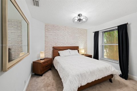 Casa en venta en Weston, Florida, 5 dormitorios, 242.2 m2 № 1875709 - foto 21