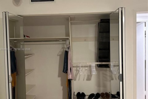 Condominio en venta en North Miami, Florida, 2 dormitorios, 110.37 m2 № 2260322 - foto 20