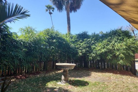 Casa en venta en Sarasota, Florida, 2 dormitorios, 86.96 m2 № 1718222 - foto 2