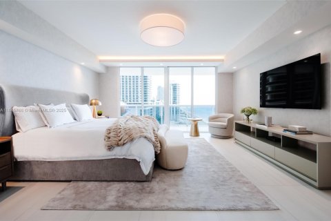 Copropriété à louer à Hallandale Beach, Floride: 3 chambres, 191.84 m2 № 1842581 - photo 5