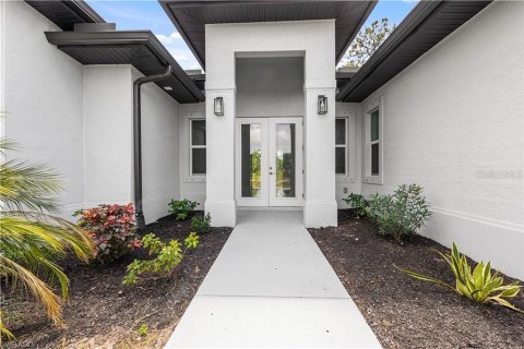 Casa en venta en Naples, Florida, 3 dormitorios, 148.46 m2 № 1827274 - foto 1