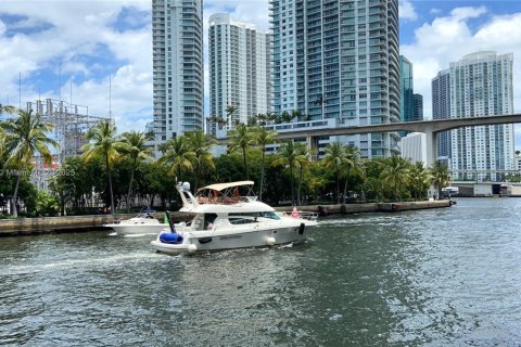 Copropriété à vendre à Miami, Floride: 1 chambre, 78.78 m2 № 1924832 - photo 1