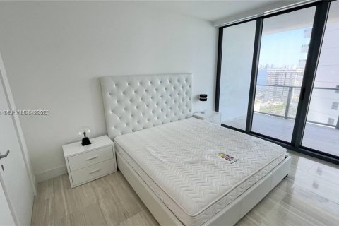 Снять в аренду кондоминиум в Майами, Флорида 2 спальни, 105.63м2, № 2004634 - фото 17