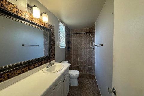 Commercial property in Pompano Beach, Florida 3 rooms, 46.45 sq.m. № 2249983 - photo 14