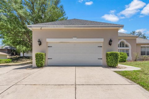 House in Leesburg, Florida 3 bedrooms, 205.41 sq.m. № 1647686 - photo 3