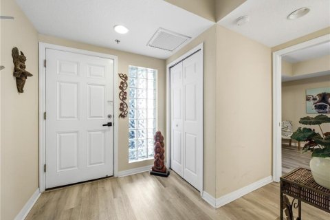 Condo in New Smyrna Beach, Florida, 2 bedrooms  № 2109284 - photo 3
