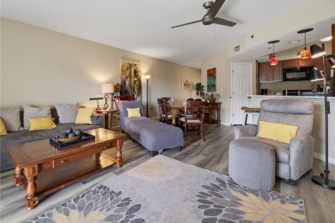 Condo in New Smyrna Beach, Florida, 2 bedrooms  № 2109284 - photo 15