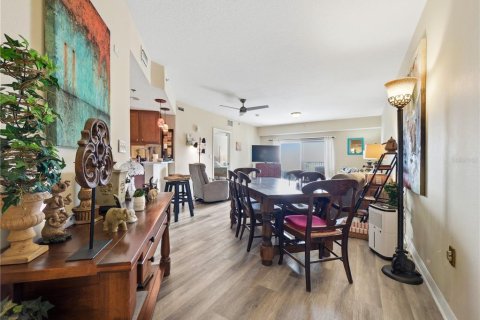 Condo in New Smyrna Beach, Florida, 2 bedrooms  № 2109284 - photo 6