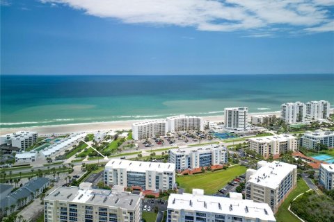 Condo in New Smyrna Beach, Florida, 2 bedrooms  № 2109284 - photo 28