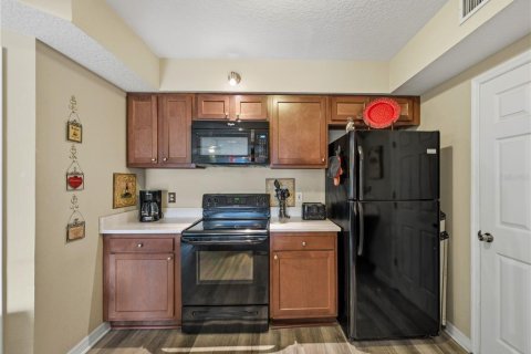 Condo in New Smyrna Beach, Florida, 2 bedrooms  № 2109284 - photo 10