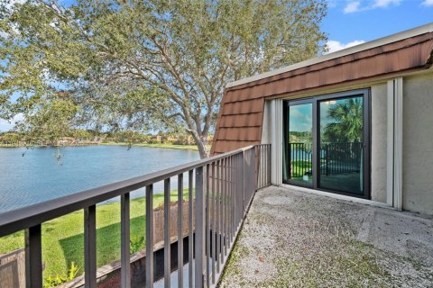 Купить таунхаус в Дейви, Флорида 3 спальни, 153.66м2, № 2009344 - фото 26